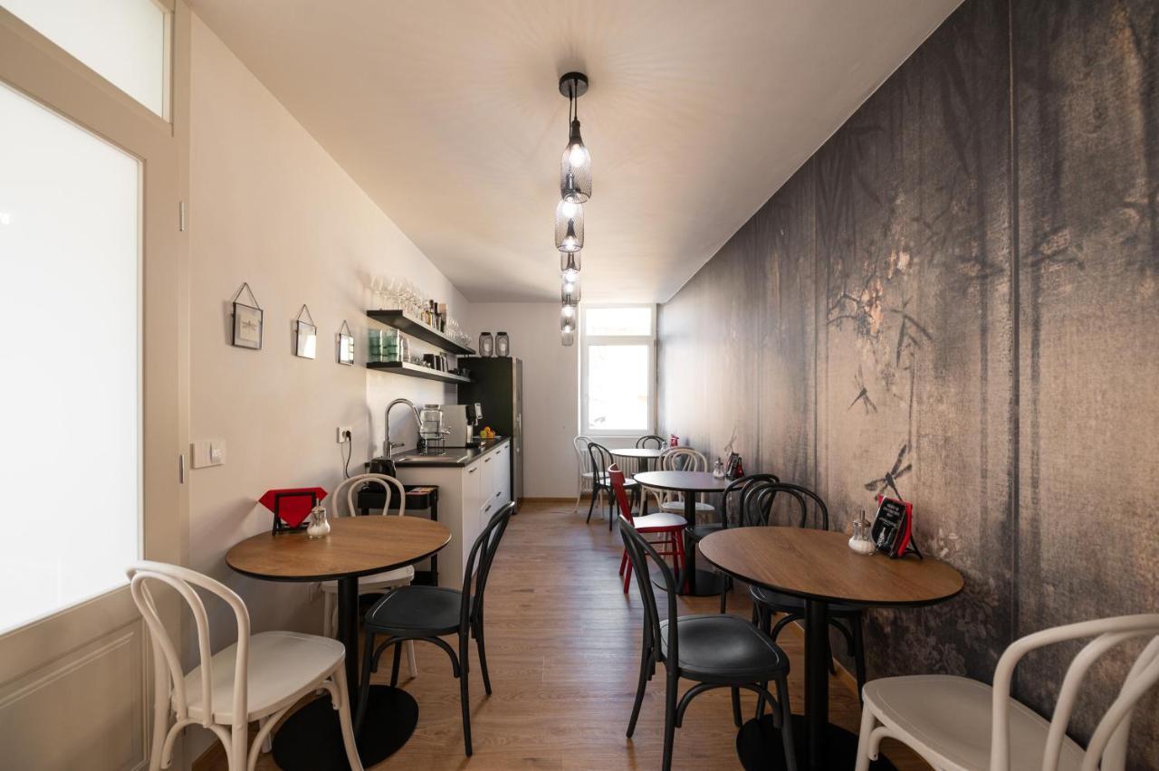 Guesthouse Diwine Meran Exterior foto The kitchen and dining room