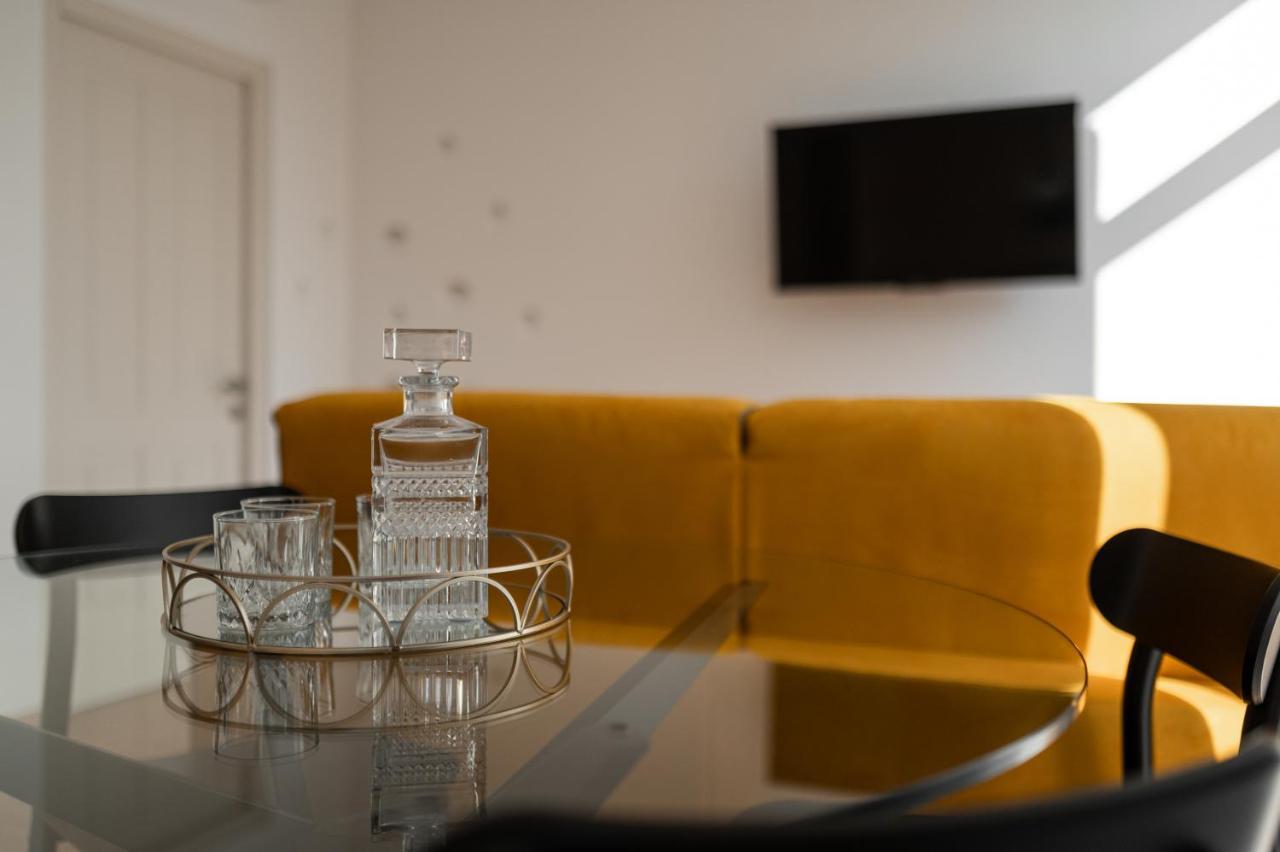 Guesthouse Diwine Meran Exterior foto A 3D rendering of a living room