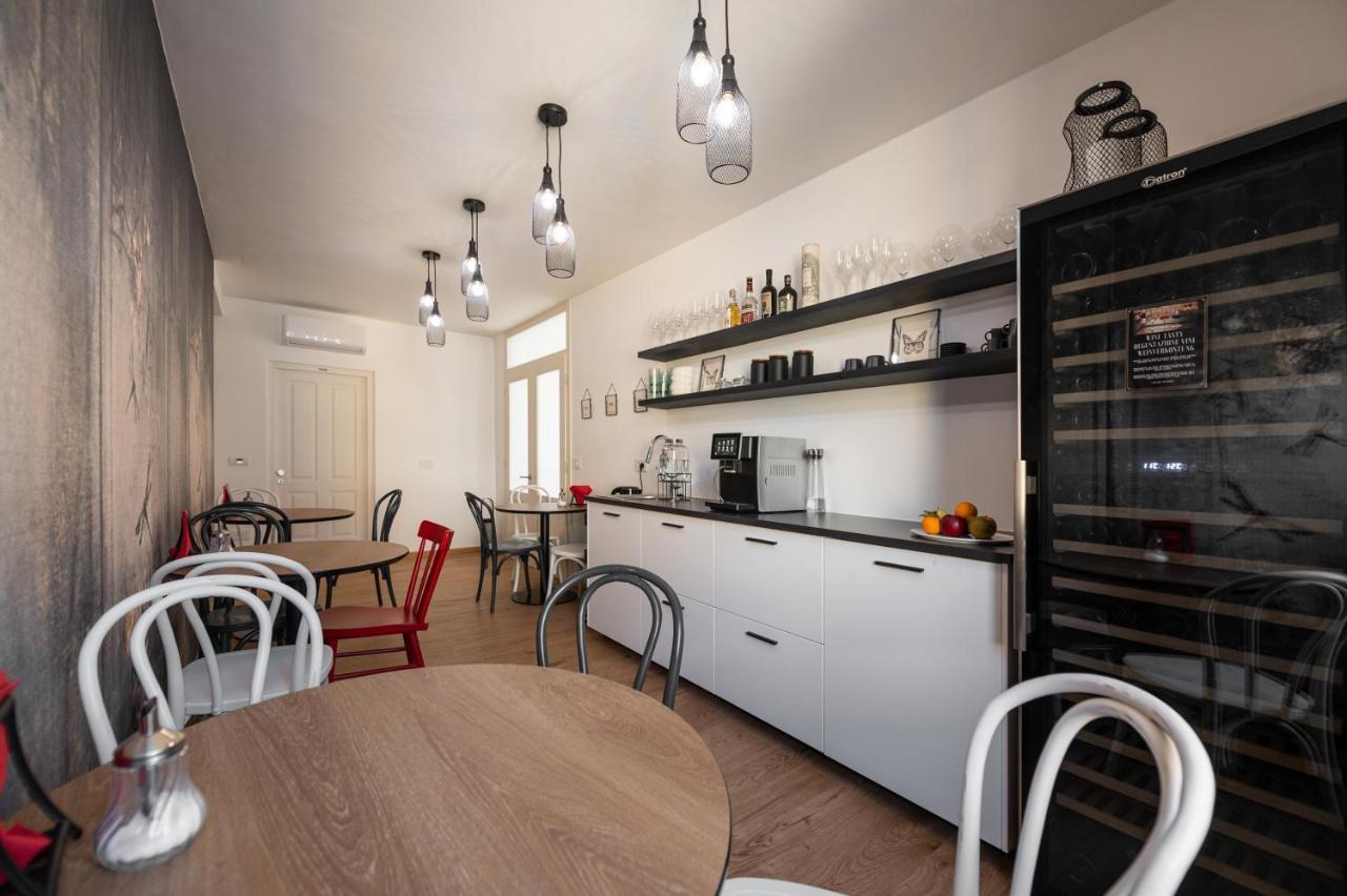 Guesthouse Diwine Meran Exterior foto The kitchen